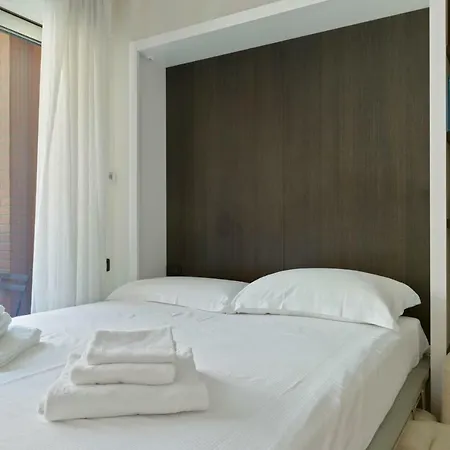 Navigli Area Modern Studio * Milão