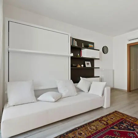 Navigli Area Modern Studio *